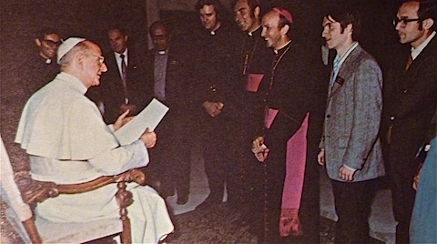 Pope Paul VI meets with Catholic
                              charismatic renewal leaders in 1973